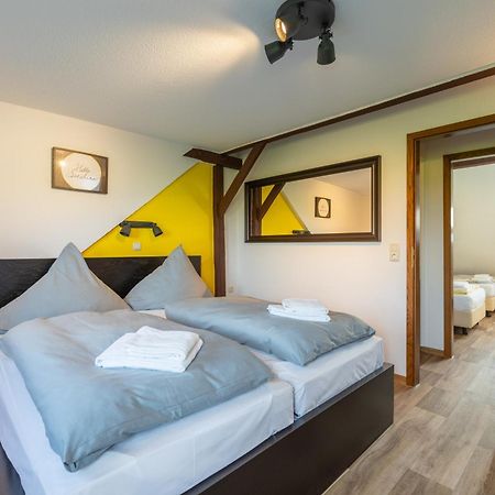 Frieslandstern - Ferienhof Und Hotel ชิลลิคช์ ภายนอก รูปภาพ