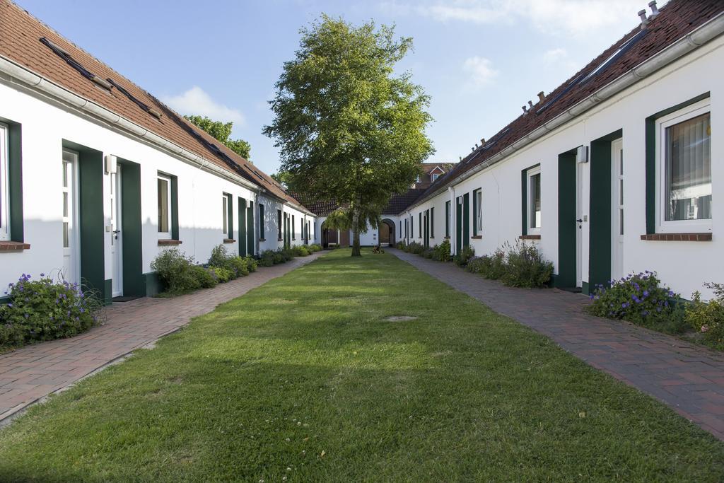 Frieslandstern - Ferienhof Und Hotel ชิลลิคช์ ภายนอก รูปภาพ