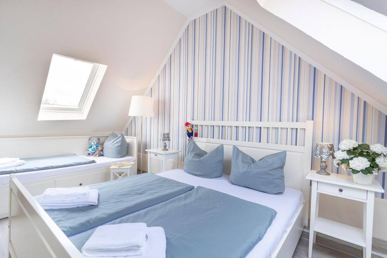 Frieslandstern - Ferienhof Und Hotel ชิลลิคช์ ภายนอก รูปภาพ