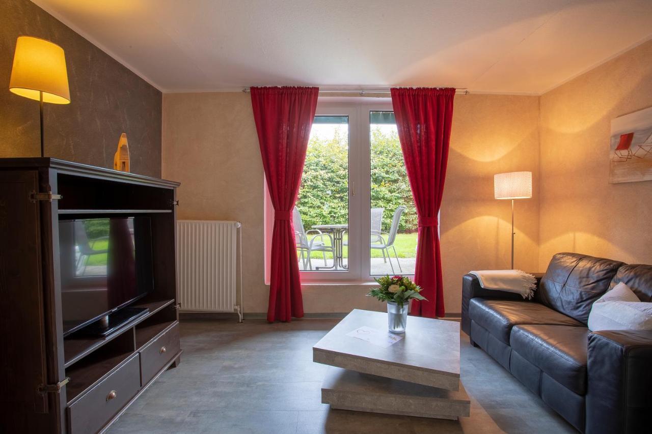 Frieslandstern - Ferienhof Und Hotel ชิลลิคช์ ภายนอก รูปภาพ